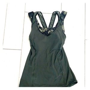 Lululemon tank top size 4